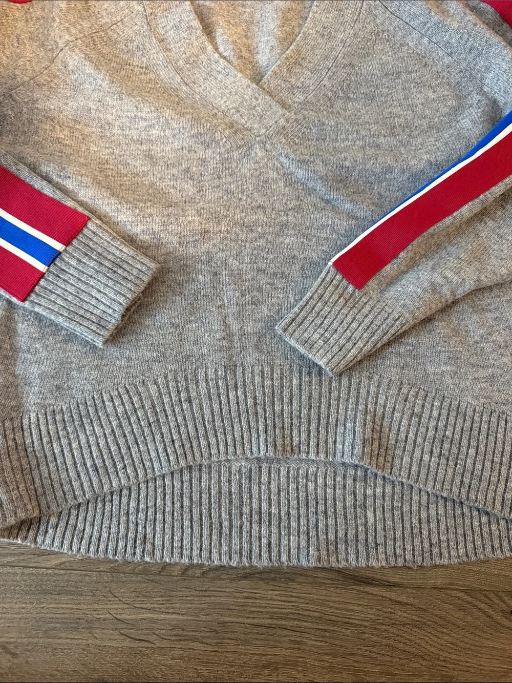 Sandro Gray V-Neck Sweater with Red and Blue Stripe Sleeves - Picture 5 of 5